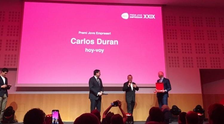 Carlos Durán, cofundador de hoy-voy autoescuelas, gana el Premio a Joven Empresario 2022